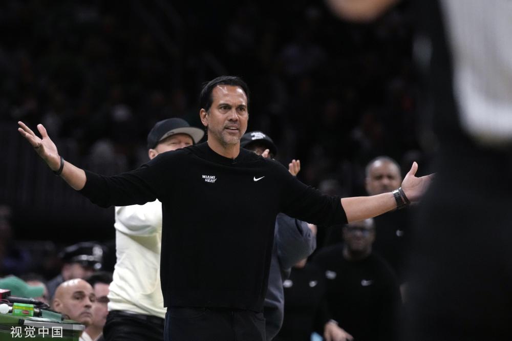 还在防守端 还在防守端