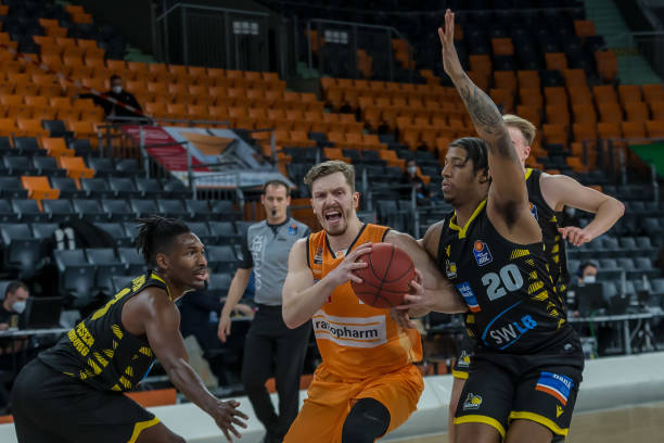 纽卡斯尔联 纽卡斯尔联