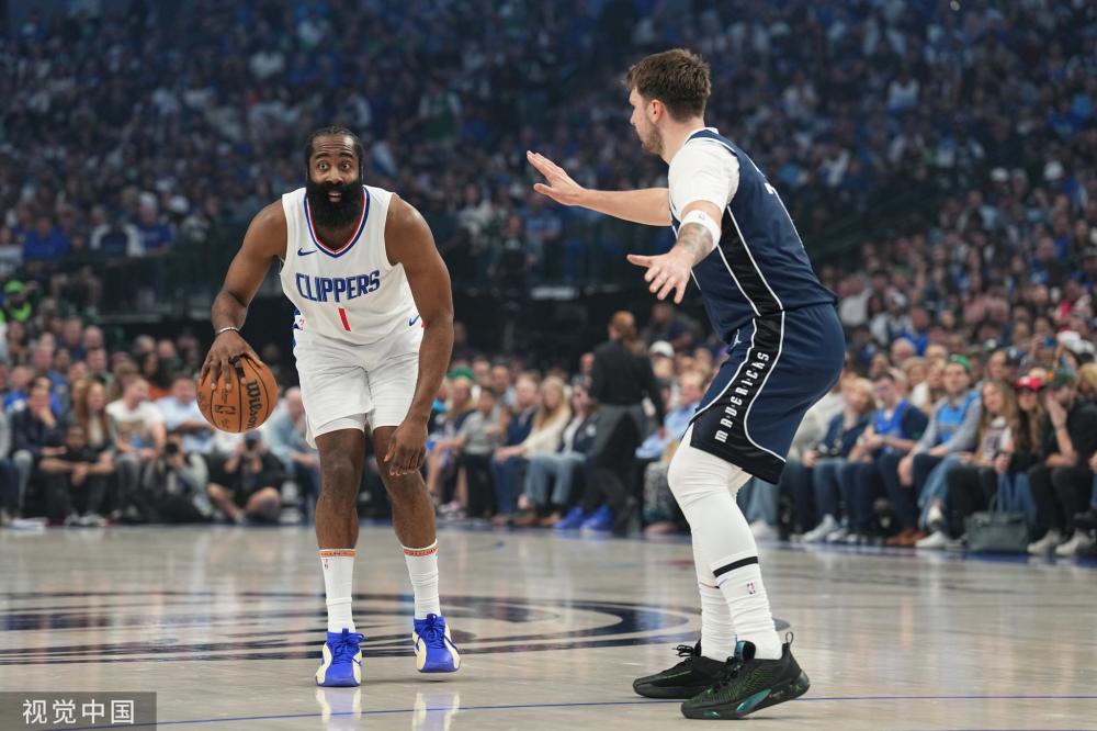 的专注防守 的专注防守