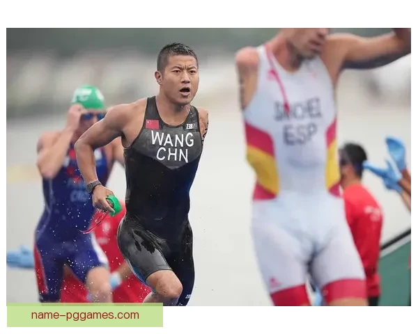 铁人三项赛场激烈角逐，实时比分揭晓众选手风采。