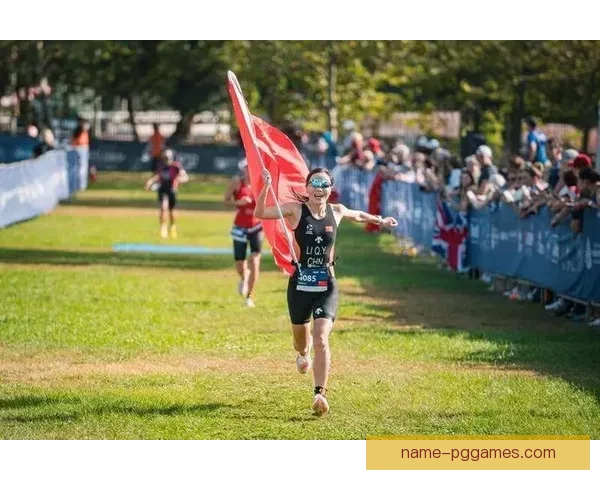 铁人三项冠军：挑战极限、勇往直前