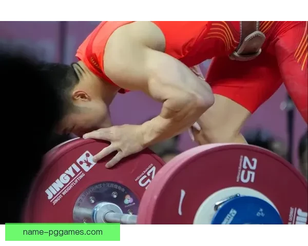 重返巅峰：举重赛事精彩回放